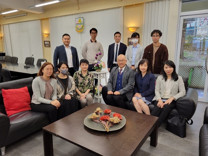 民生書院校長葉志兆博士邀請本校中文科老師作專業交流